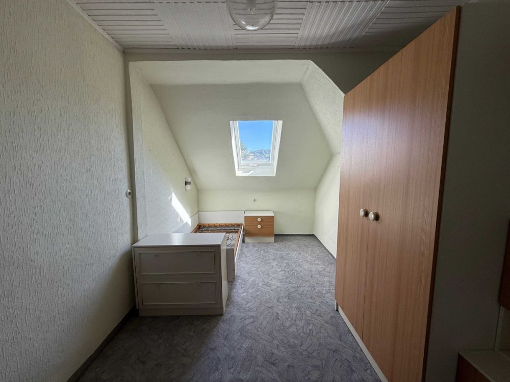 Sanierungsbedürftiges Mehrfamilienhaus in Arzberg!