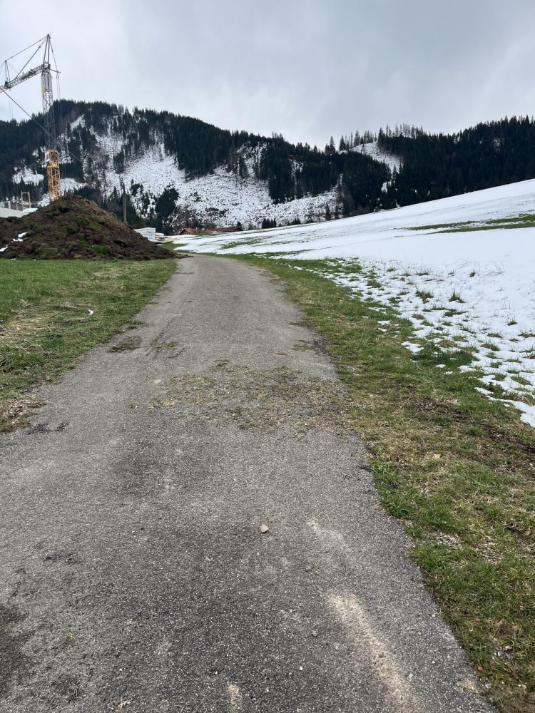 HOLZ MACHT 2x WARM!!!
Waldgrundstück in Wertach