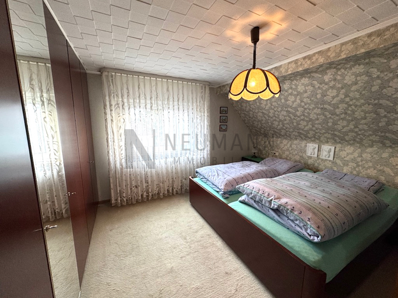 Großes Mehrfamilienhaus mit Garten in schöner Lage von Mörfelden