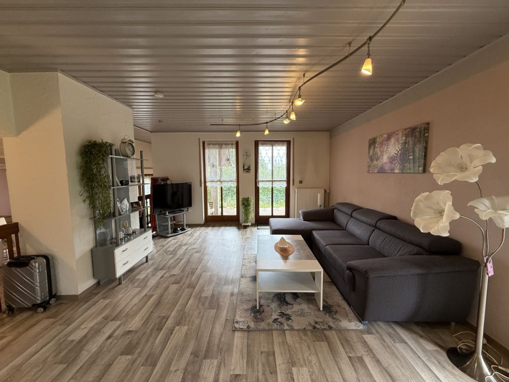 Gepflegtes Wohnhaus in einer sehr schönen Lage in Mitterteich zu verkaufen!