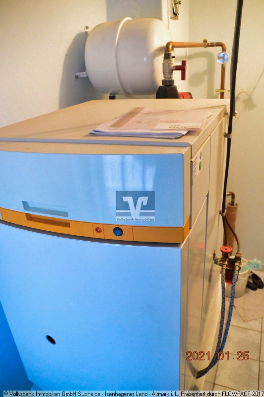 *** GROSSES HAUS - GEPFLEGT - GROSSER GARTEN - GARAGE ***