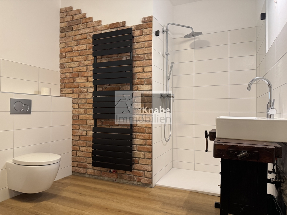 Zuhause am Randes eines Naturschutzgebietes - mit Entwicklungspotential!