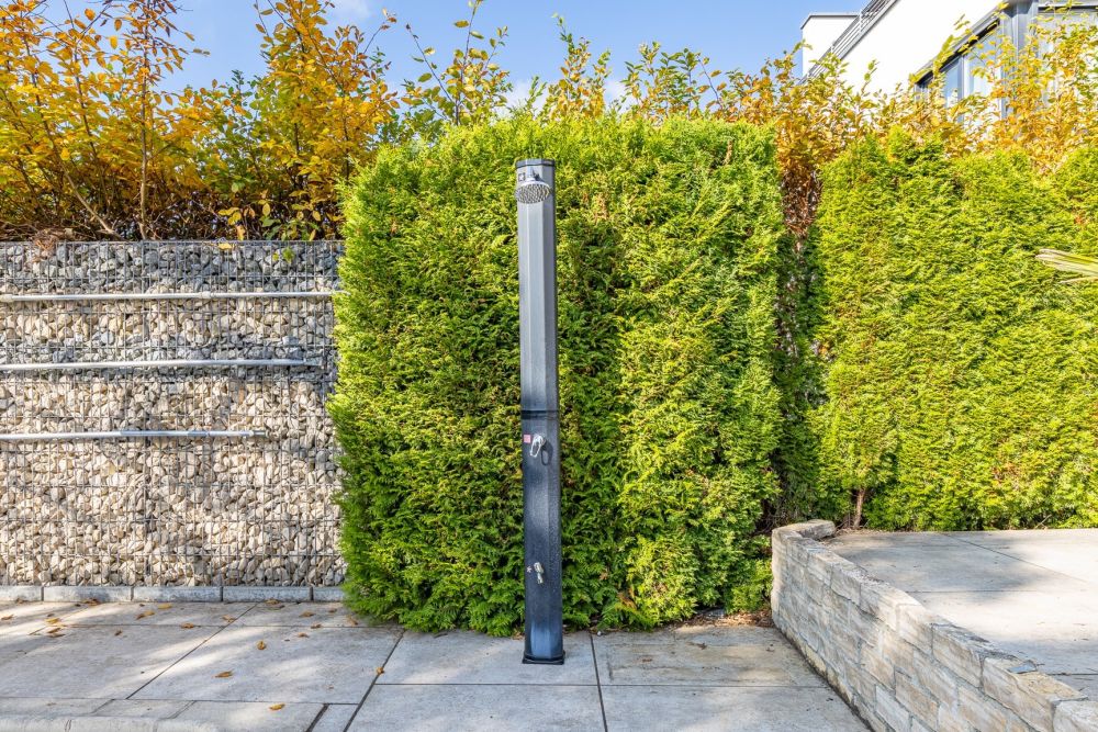 Zweifamilienhaus der Extraklasse - Hier lässt es sich gut leben und arbeiten