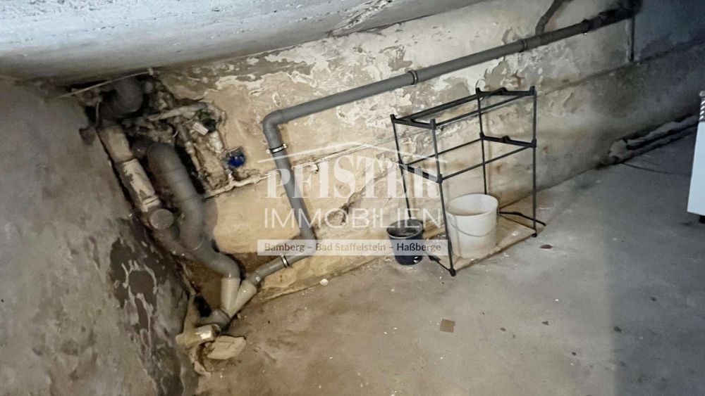 Großzügiges Sanierungsobjekt mit viel Entwicklungspotenzial in Hallstadt