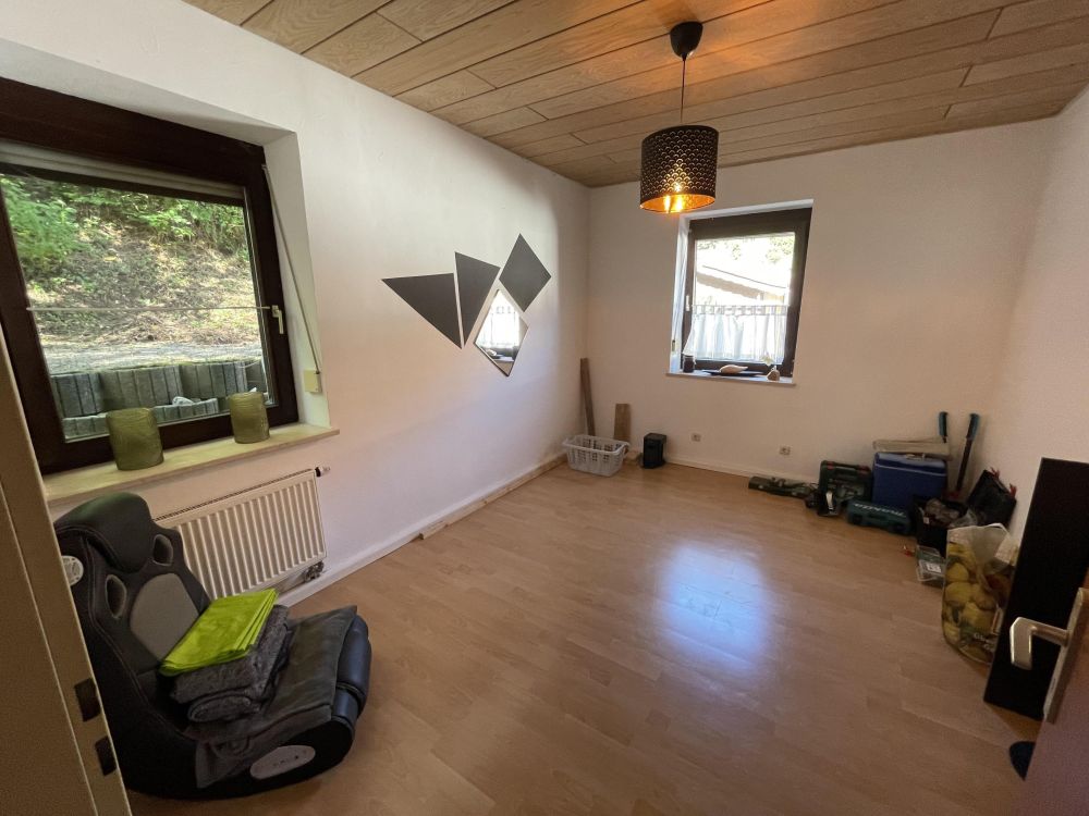 5-FAMILIEN-HAUS - VOLL VERMIETET