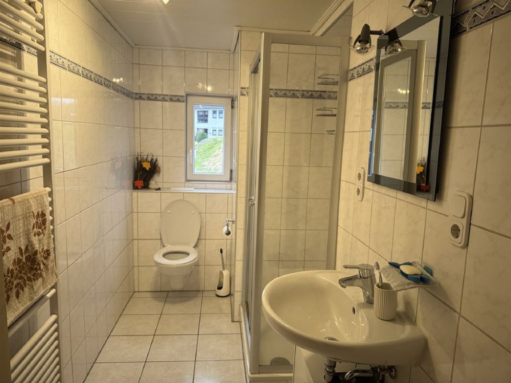 Altes Haus mit riesigen Lagerflächen