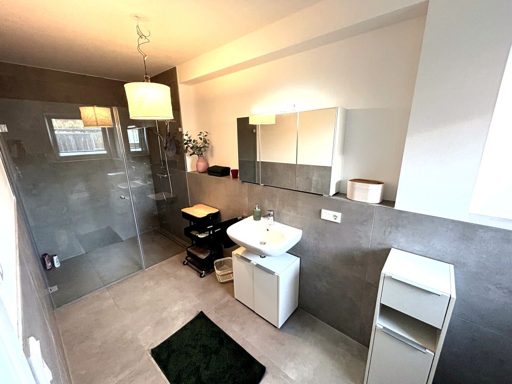 *Ein echter Hingucker*
Schicke Wohnung mit kleinem Garten in toller Lage von Neuenkirchen/St. Arnold