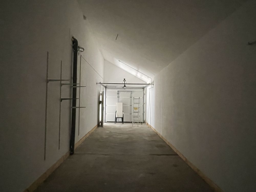 Wohnhaus in Traumlage mit vier Garagen und Nebengebäuden im Ort Griesbach