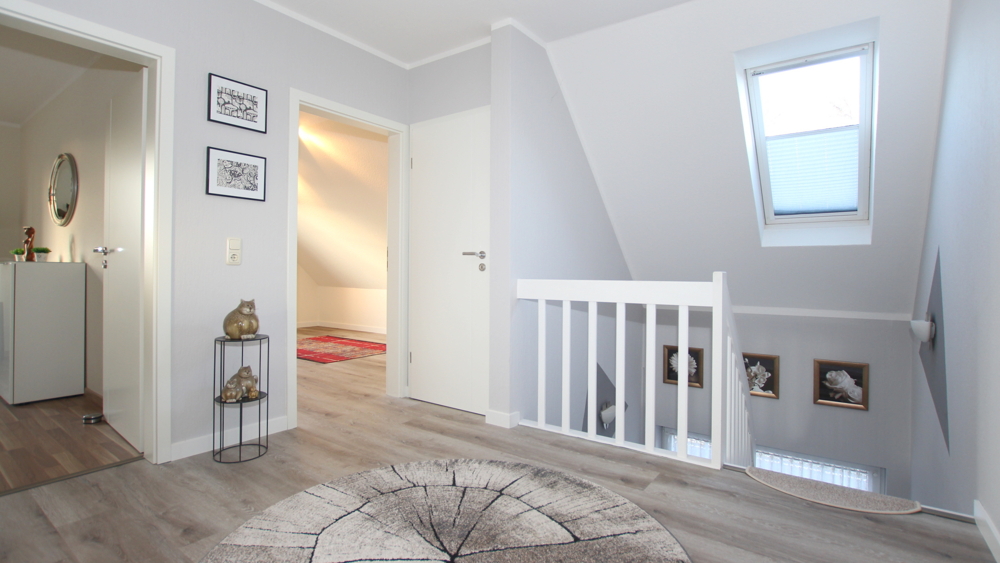 Attraktives EFH mit Wintergarten, Nebengebäude und großzügigem Garten in zentraler Lage von Edewecht