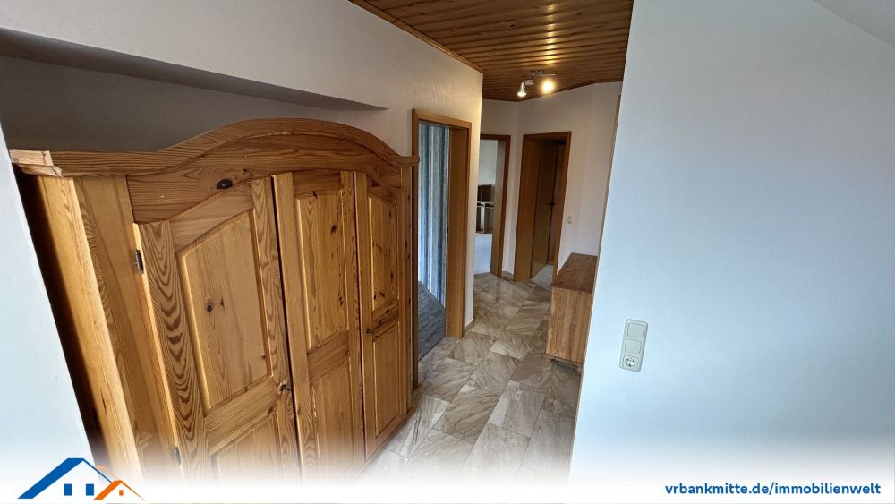 Charmante Doppelhaushälfte mit Potenzial – ruhiges Wohnen auf 3 Ebenen