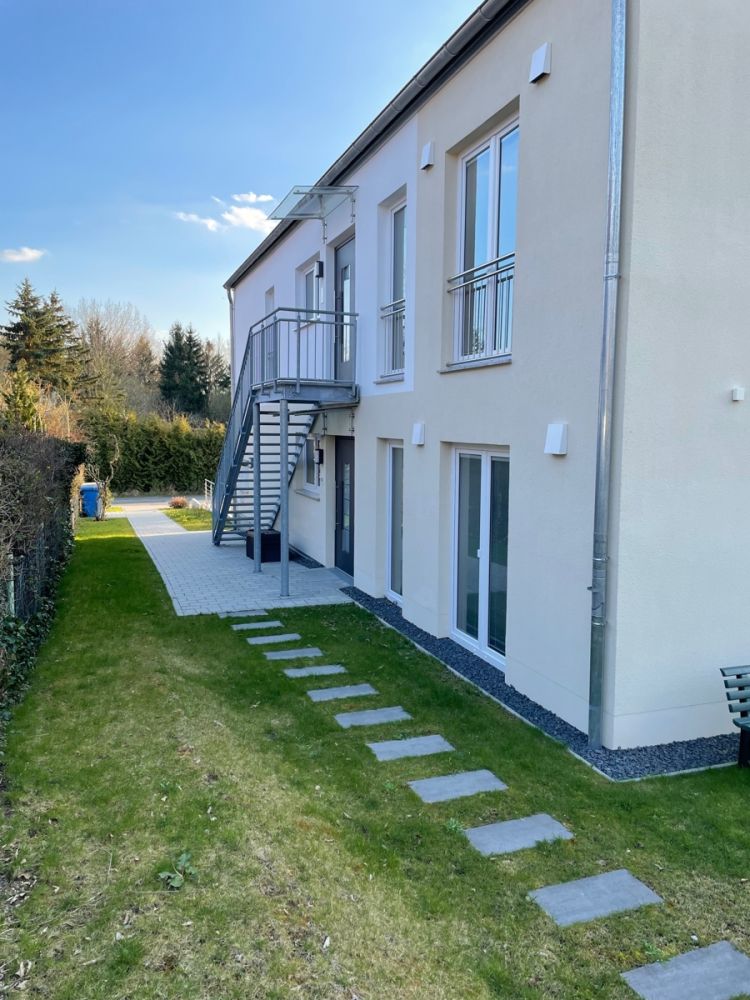 Neuwertige barrierefreie Eigentumswohnung in kleiner Wohnanlage - sofort beziehbar