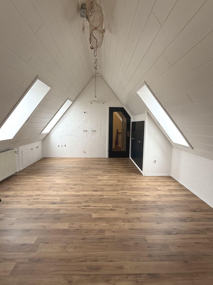 Modernisiertes Einfamilienhaus in Graben - viel Platz, hochwertige Ausstattung und großer Garten!