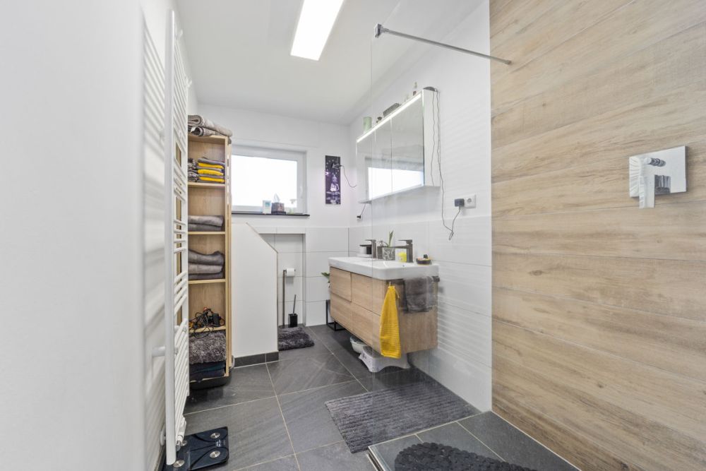 Freistehendes Einfamilienhaus - hochwertig saniert - KFW 85