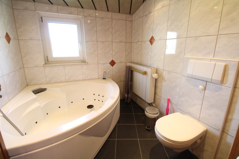 Keine Wohnung von der Stange - Gemütliche 3-Zimmer-Eigentumswohnung in altstadtnaher Wohnlage von Rothenburg o.d. Tbr.!