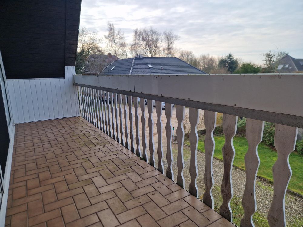 Balkon-hier können Sie den Blick über Schobüll schweifen lassen