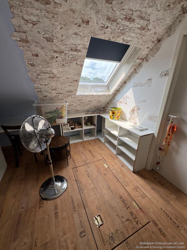 Exklusives Reihenmittelhaus mit schönem Garten in ruhiger Wohnlage !