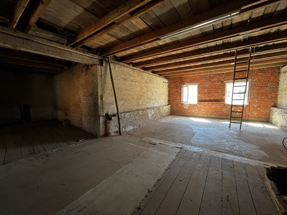 Wohnen in historischem Umfeld - mit etwas handwerklichem Geschick zum Eigenheim!