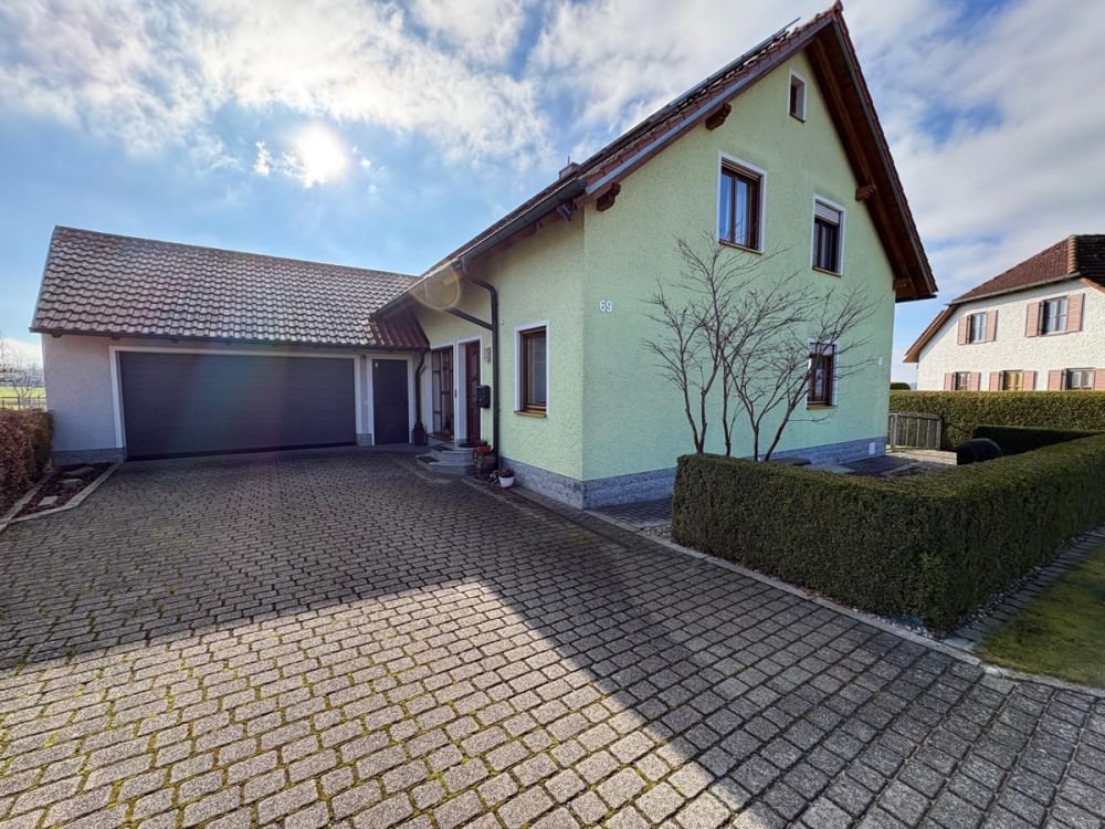 Gut gepflegtes Einfamilienhaus in Ilsenbach/ Püchersreuth zu verkaufen - ideal für Ihre Familie!