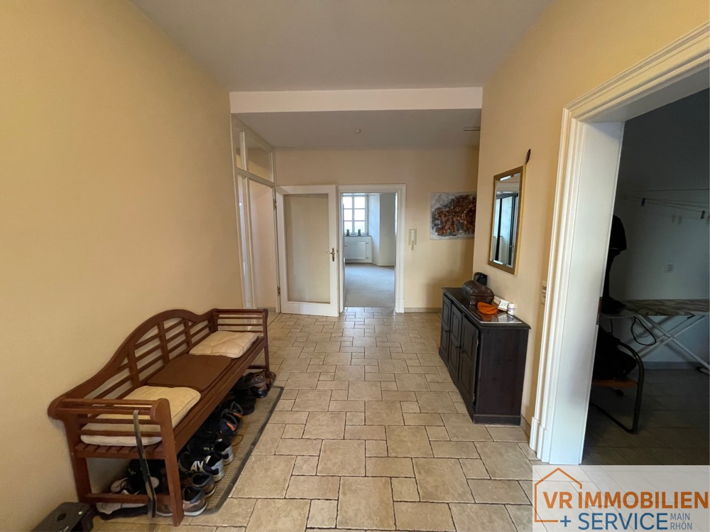 Einzigartige Immobilie mit historischem Flair: Ehemalige Amtskellerei in 97631 Bad Königshofen!