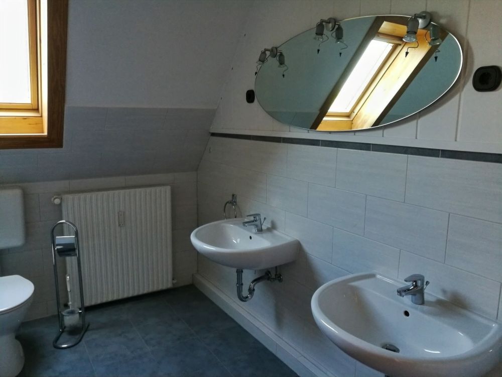 Familienfreundliche Doppelhaushälfte mit zusätzlichem Mieteinnahme-Potenzial