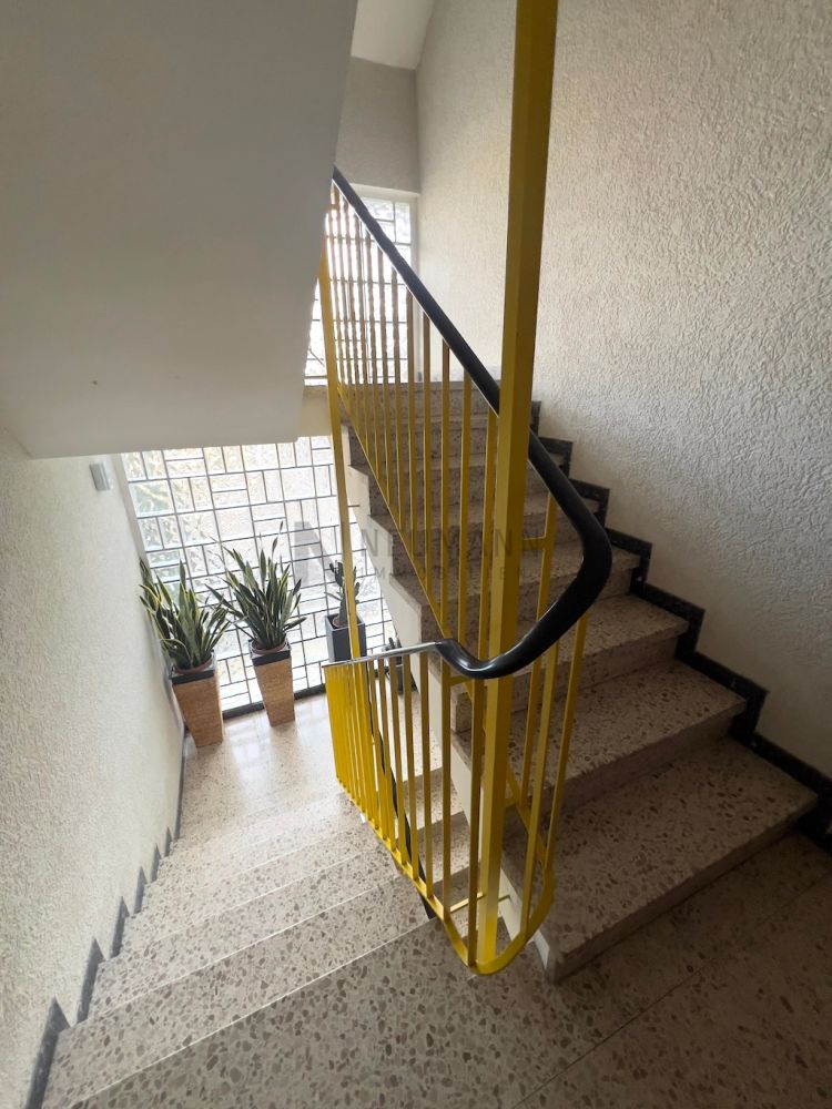 Große, helle 4 Zimmer Wohnung mit Loggia in Mörfelden