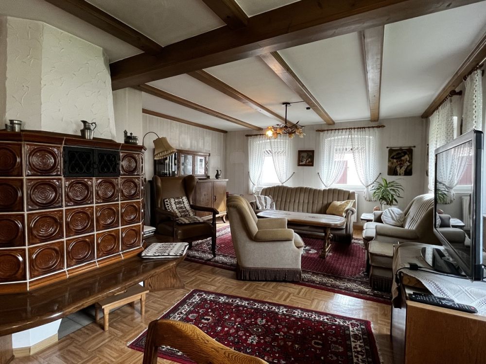 Großzügiges Wohnen in ländlichem Umfeld mit genügend Platz für die ganze Familie und deren Hobbys! (15)