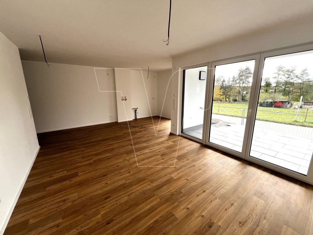 Großzügige barrierefreie Neubau-Wohnung mit Terrasse