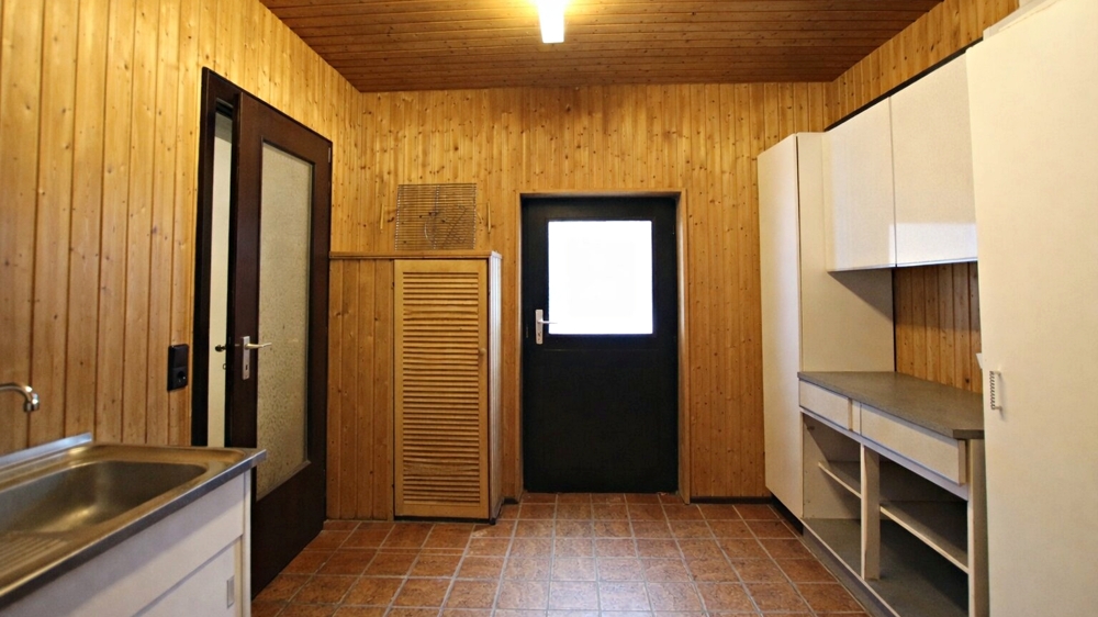 Hauswirtschaftsraum - KI unterstützte Bildbearbeitung