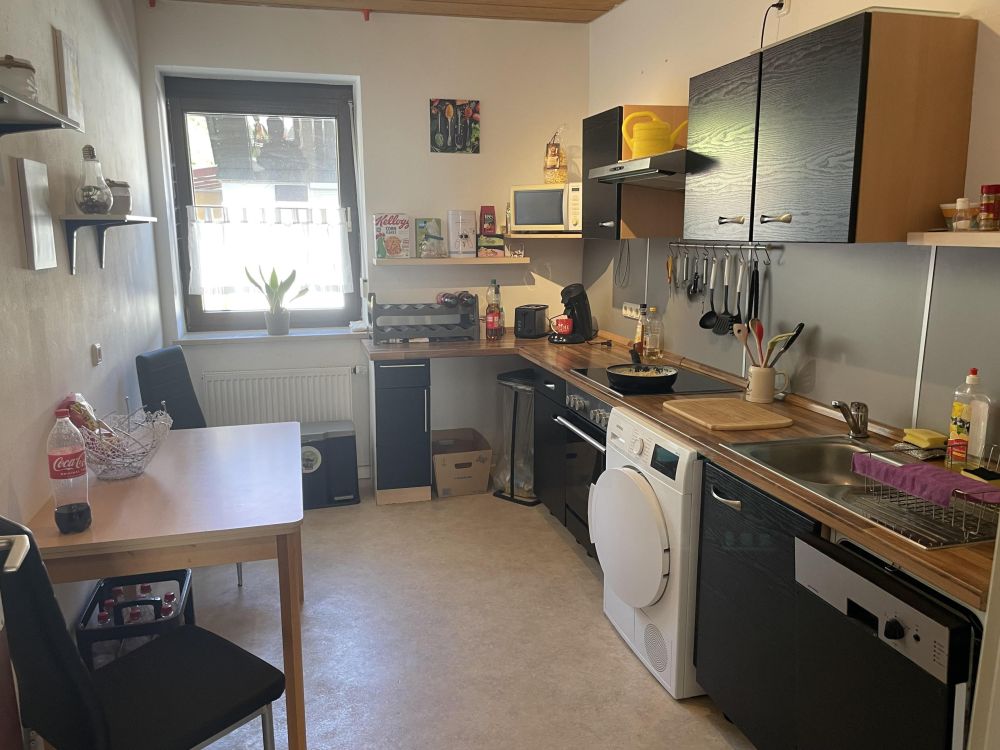 5-FAMILIEN-HAUS - VOLL VERMIETET