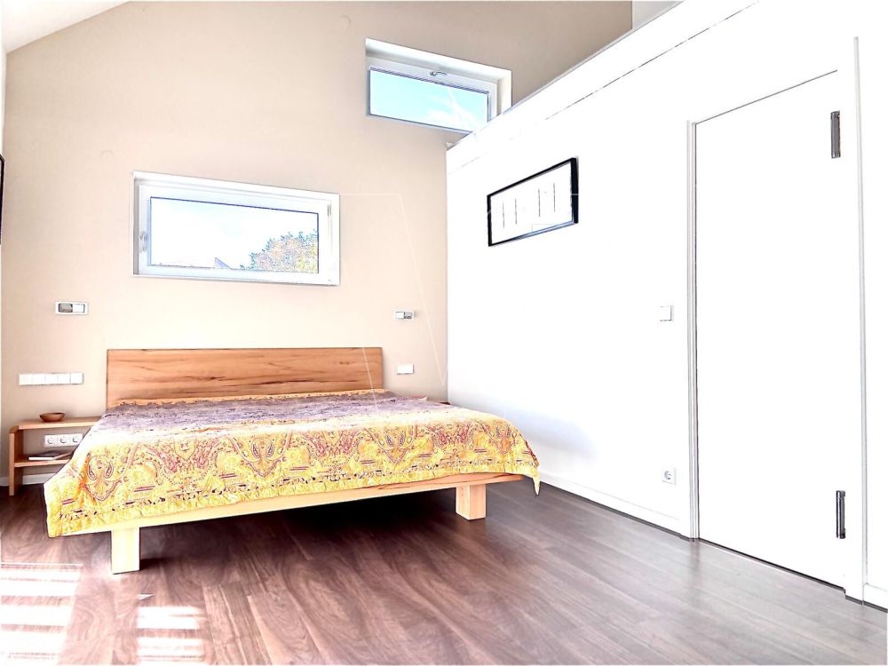 Schlafzimmer mit Ankleide