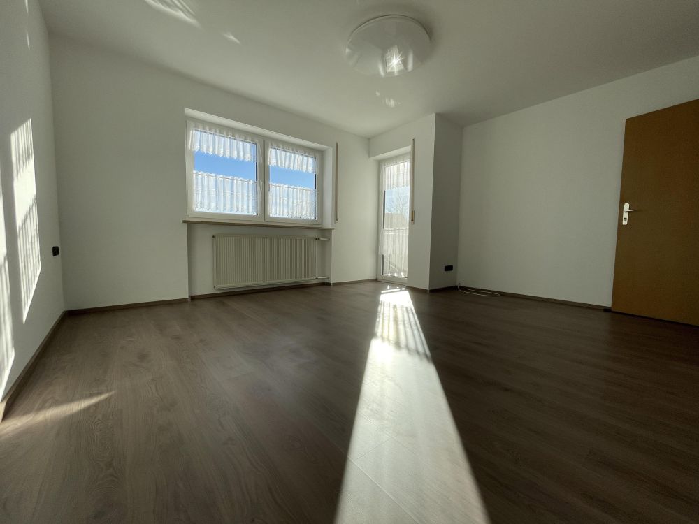 Kinderzimmer mit Loggiazugang