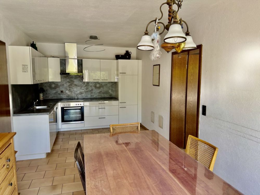 Freistehendes Einfamilienhaus in Traumlage
- Offen, großzügig und umgeben von Grün -