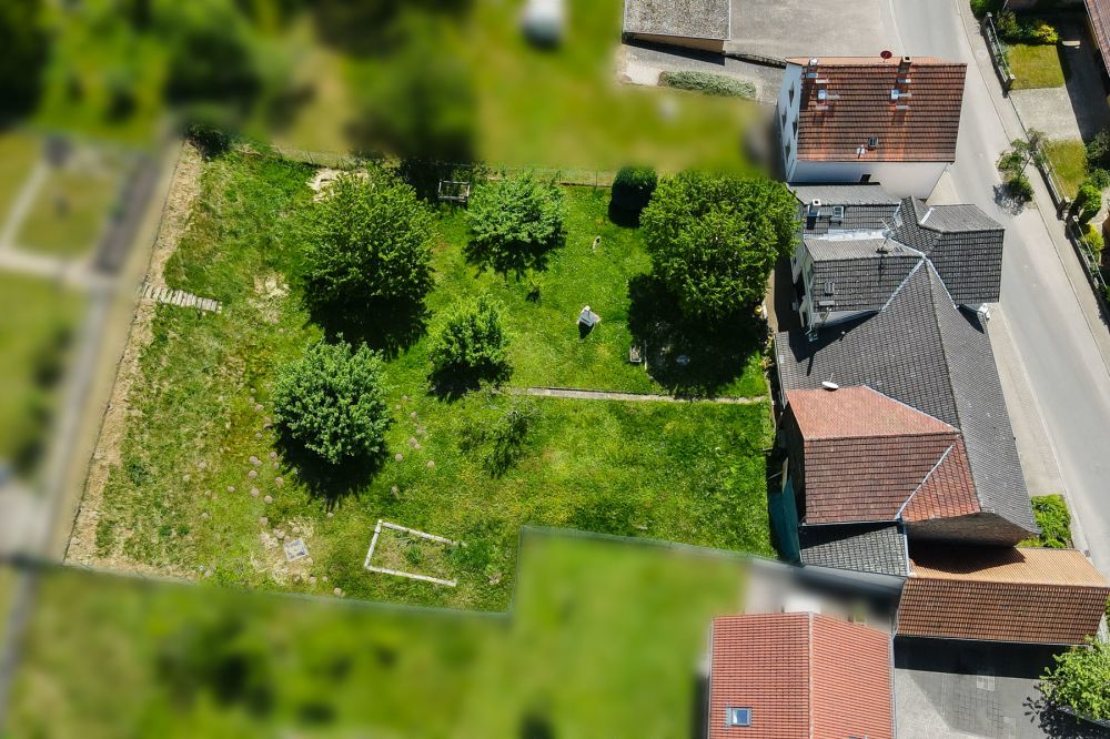 Haus, Scheune, viel Grundstück, Platz, Ruhe, Burgblick... Ist hier in Breuberg alles zu haben!