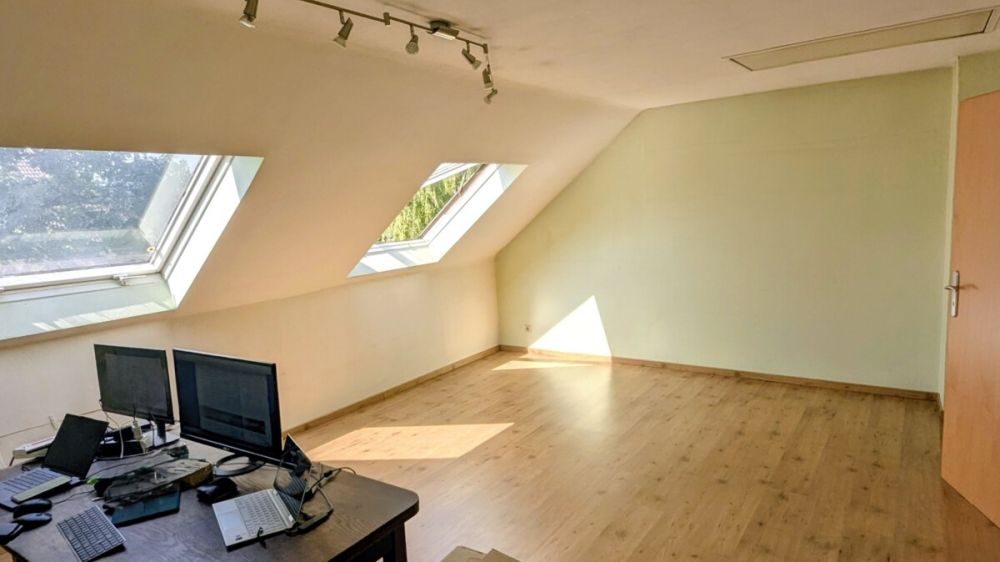 Geräumiges Reihenmittelhaus mit Garage in Schwabach-Limbach – Das perfekte Zuhause für Familien!