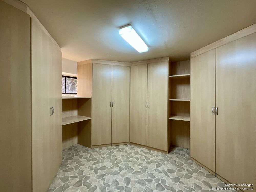 Vorratsraum im Keller