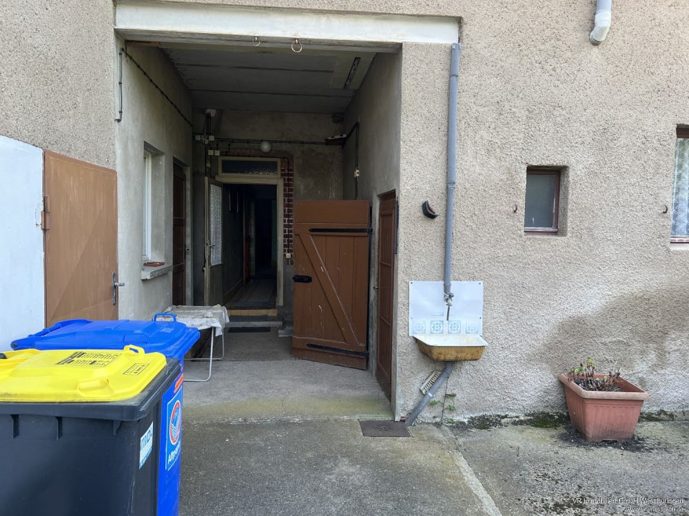 Großes Haus für kleines Geld im schönen Großvargula!