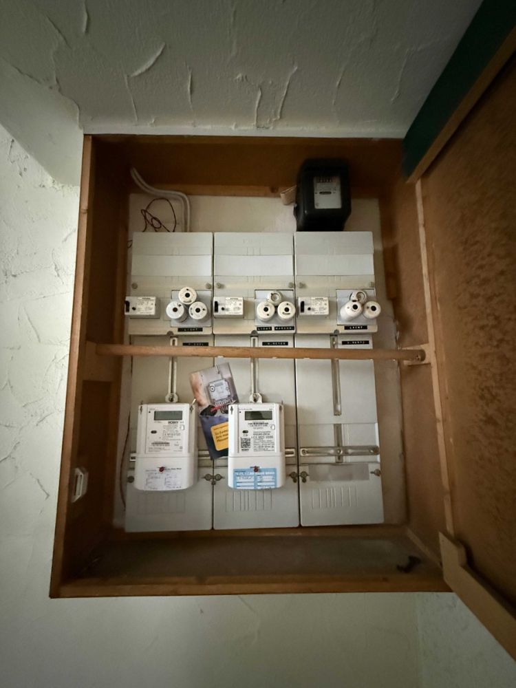 Sanierungsbedürftiges Mehrfamilienhaus in Arzberg!