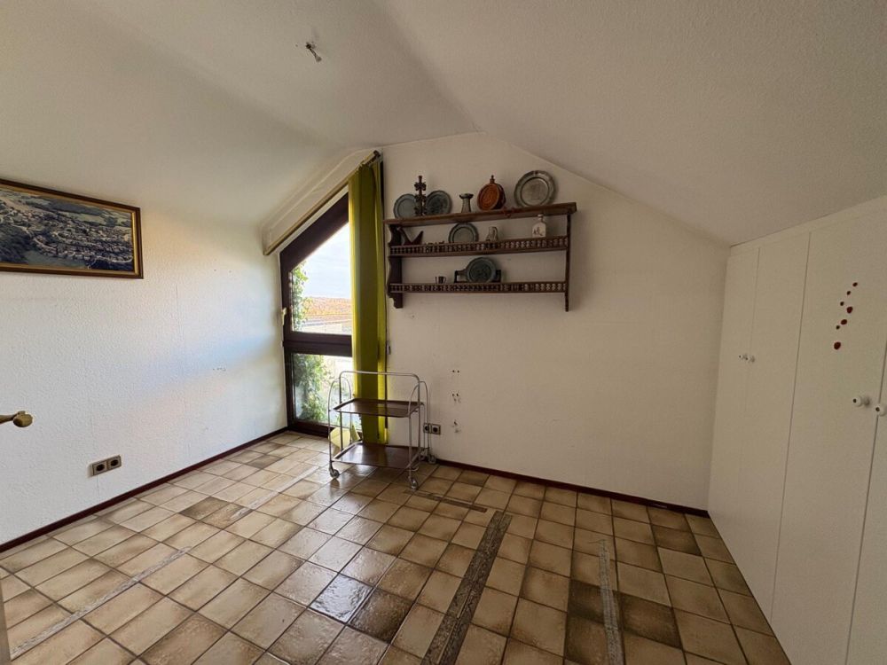 Individuelles Split-Level-Haus mit ansprechender Architektur in Lindlar-Schmitzhöhe