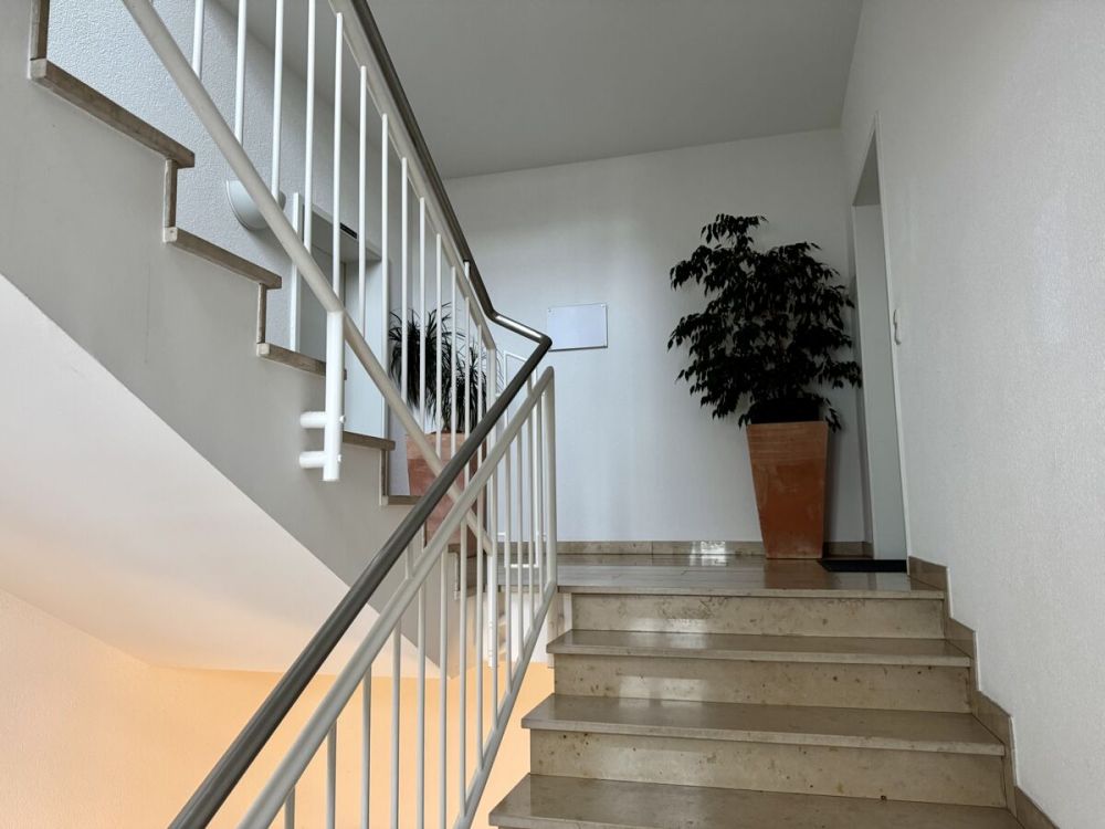 Ehemalige Bankfiliale mit Büroeinheit – 
zentral, gepflegt, flexibel nutzbar