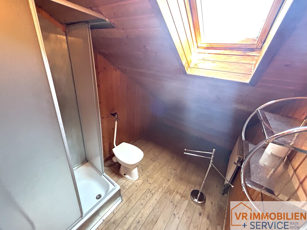 Ein Haus seiner Zeit voraus! – Einfamilienhaus in Blockbauweise in 97647 Nordheim v.d. Rhön!