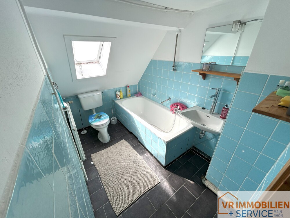 Urlaub für Gäste und ein Zuhause für Sie! - Wohnhaus mit Pension in idyllischer Lage von 97647 Hausen!