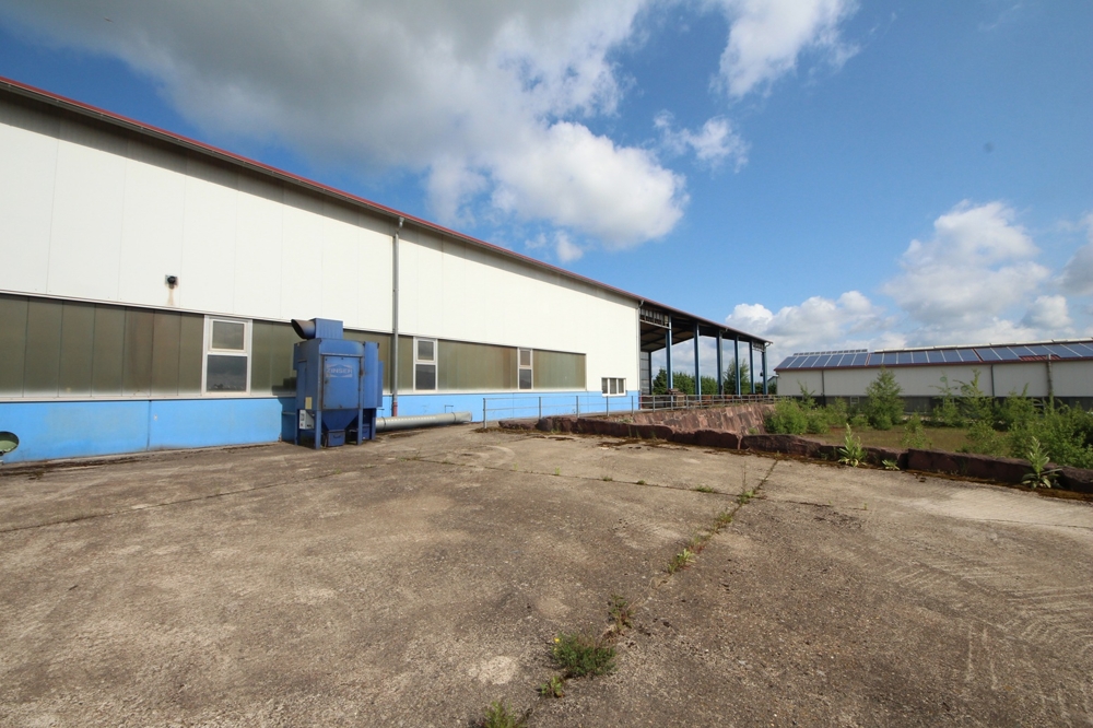 Halle 1 mit Außenlager 2