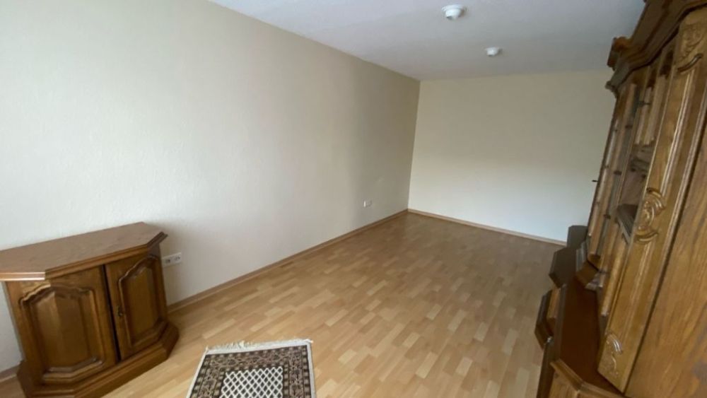 Einfamilienhaus mit Einliegerwohnung in ruhiger Ortslage