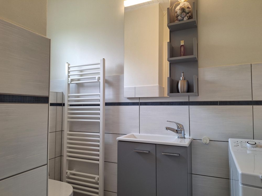 FeWo 2, Badezimmer