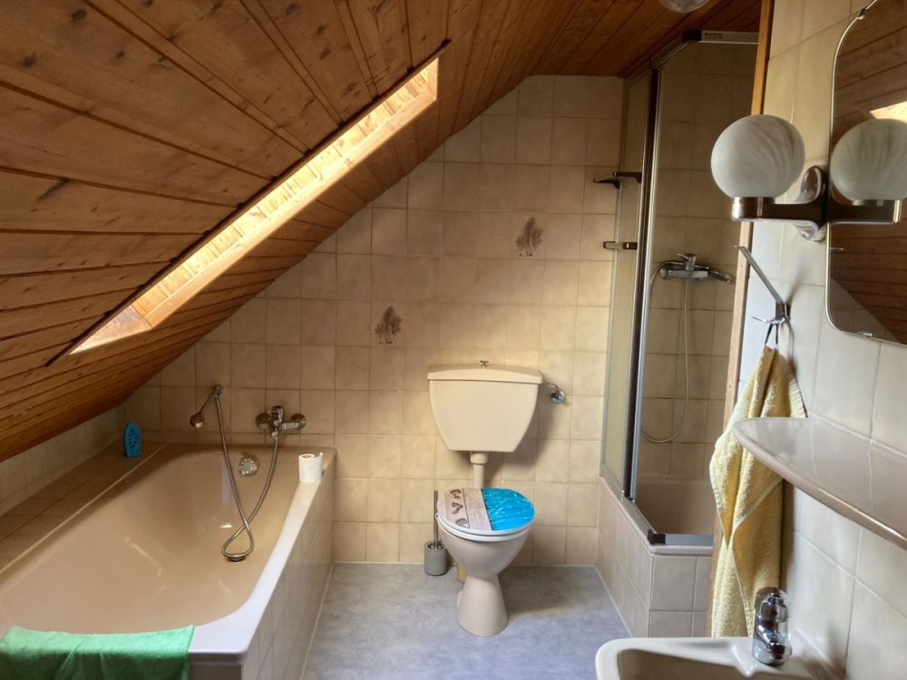 Resthof mit Baulandflächen bei Lindlar-Hohkeppel