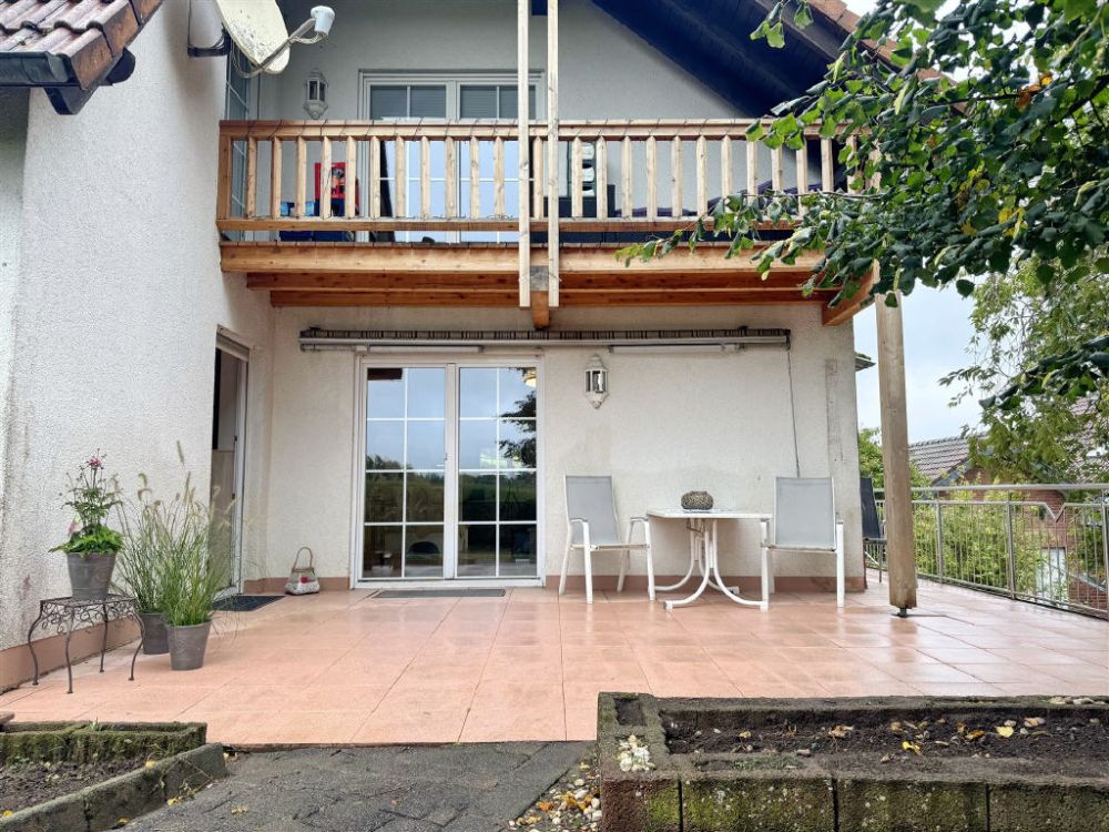 Wohnkomfort trifft Vermietungschance - Stilvolles Wohnhaus in naturnaher Lage