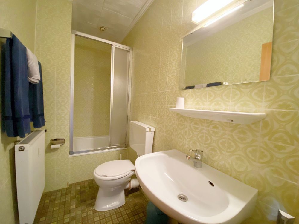 Bad Hotelzimmer