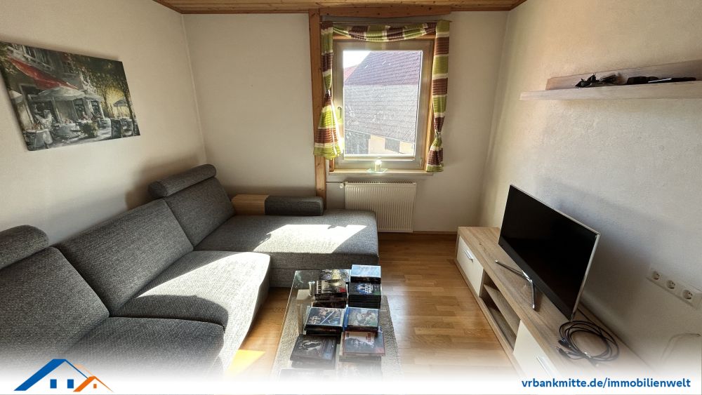 Charmantes Wohnhaus mit großzügigem Grundstück und vielseitiger Scheune