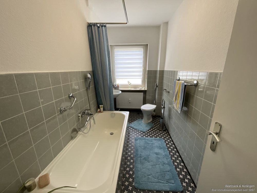 Badezimmer EG rechts