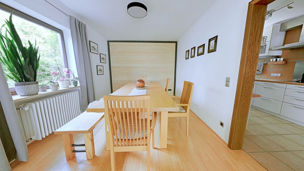 Hier haben Sie viel Platz und Ruhe für die große Familie oder zwei Generationen!